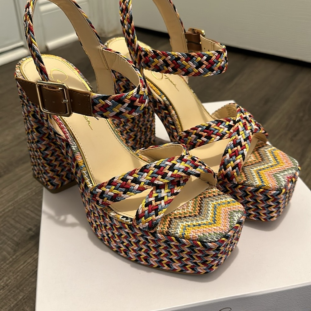 JESSICA SIMPSON 70´s Vibe Platforms